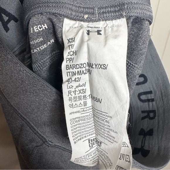 Under Armour Gray Compression Crop leggings XS - Picture 4 of 9